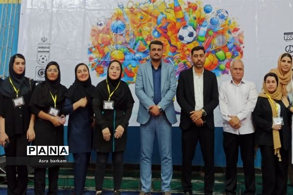 تجلیل از ورزشکاران برتر مسابقات ورزشی بندرخمیر