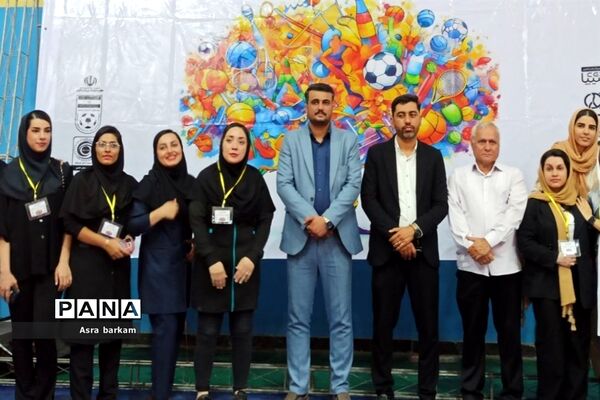 تجلیل از ورزشکاران برتر مسابقات ورزشی بندرخمیر