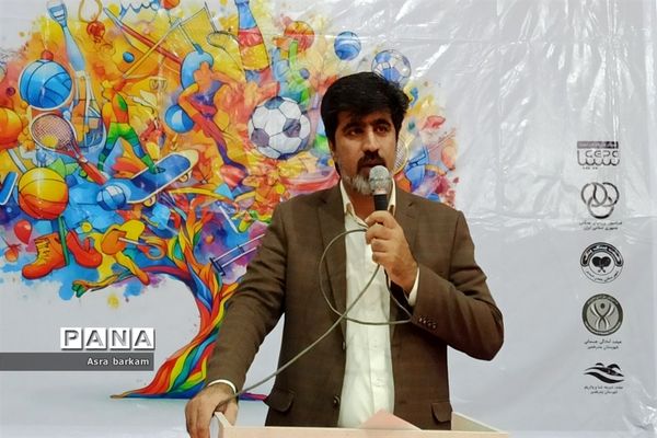 تجلیل از ورزشکاران برتر مسابقات ورزشی بندرخمیر