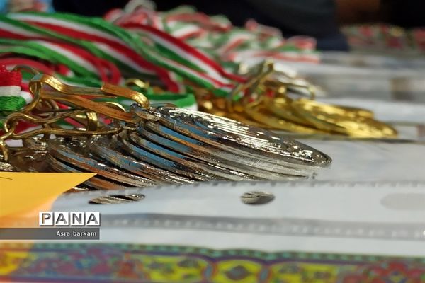 تجلیل از ورزشکاران برتر مسابقات ورزشی بندرخمیر