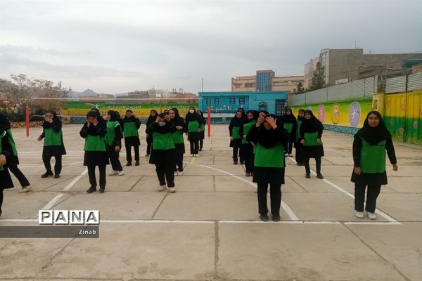 گرامیداشت هفته تربیت‌بدنی و ورزش در دبیرستان حضرت مریم(س) شهرستان کاشمر