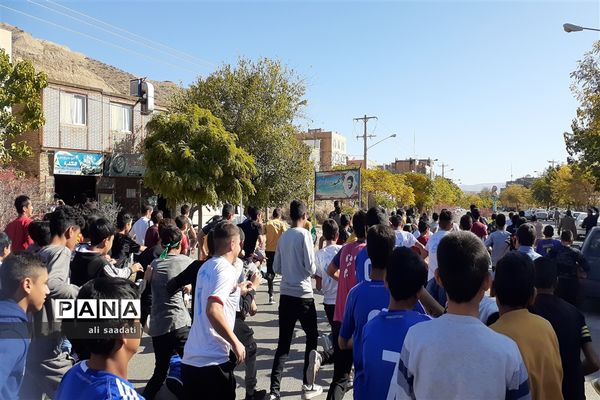 برگزاری مسابقات دو و میدانی ویژه دانش‌آموزان پسر مقطع متوسطه اول شهرستان کلات
