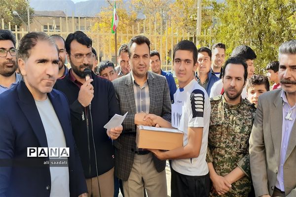 برگزاری مسابقات دو و میدانی ویژه دانش‌آموزان پسر مقطع متوسطه اول شهرستان کلات