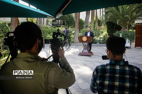 در حاشیه جلسه هیات دولت