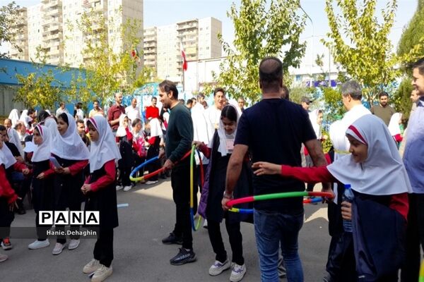 اردوی درون مدرسه‌ای پدر و دختری در مدرسه بنت‌الهدی پاکدشت