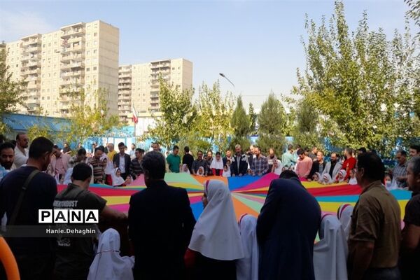 اردوی درون مدرسه‌ای پدر و دختری در مدرسه بنت‌الهدی پاکدشت