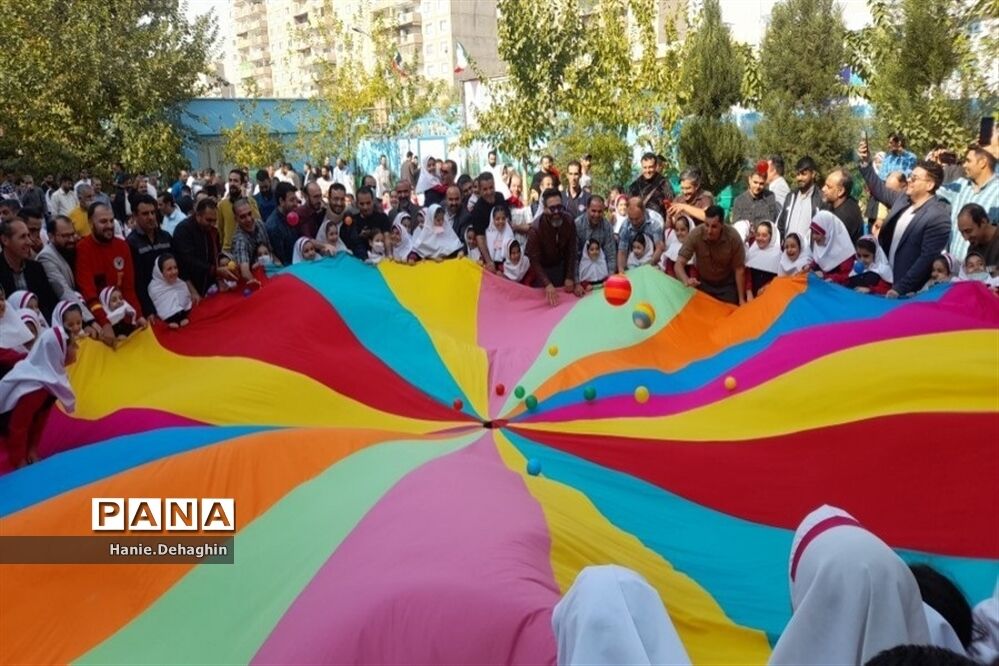 اردوی درون مدرسه‌ای پدر و دختری در مدرسه بنت‌الهدی پاکدشت