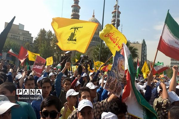 اجتماع دانش‌آموزان درحمایت از کودکان غزه