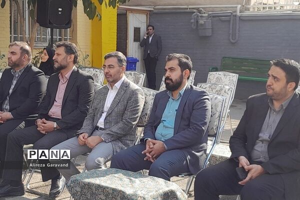 برگزاری انتخابات «شهردار مدرسه» در دبیرستان خبره‌فرشچی ناحیه‌یک شهرری