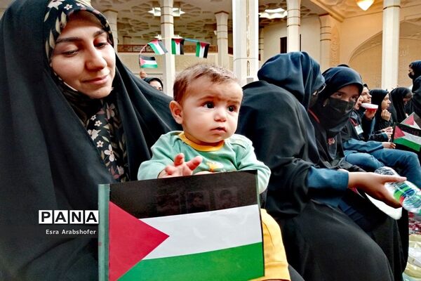 اولین سالگرد شهدای دانش‌آموز حادثه تروریستی حرم مطهر شاهچراغ(ع)
