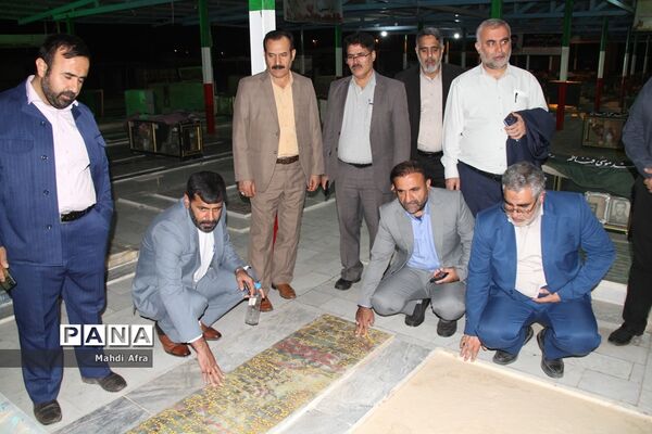 تجدید بیعت با مزار مطهر شهدای دانش‌آموز بهبهان