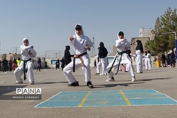 برگزاری سراسری المپیاد ورزشی در تمامی مدارس دخترانه شهرستان‌پردیس
