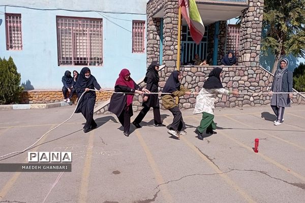 برگزاری سراسری المپیاد ورزشی در تمامی مدارس دخترانه شهرستان‌پردیس