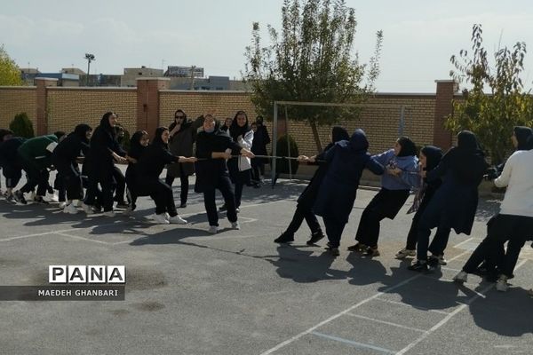 برگزاری سراسری المپیاد ورزشی در تمامی مدارس دخترانه شهرستان‌پردیس