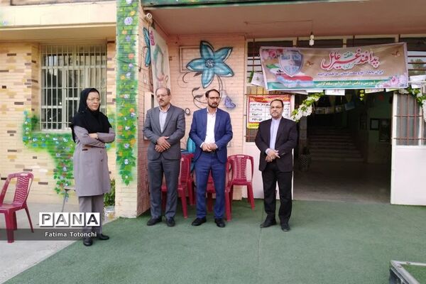گرامیداشت هفته پدافندغیر عامل در دبیرستان حاج علی اکبر گراشی ناحیه 3