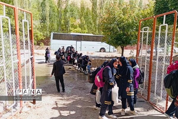 برگزاری اردو یک روزه دانش‌آموزی هدفمند در فارس