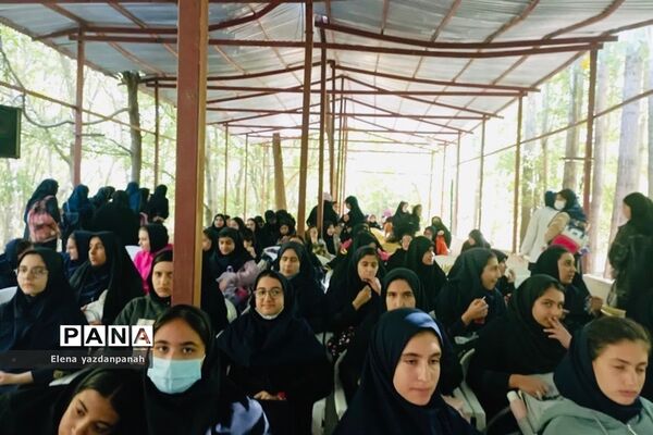 برگزاری اردو یک روزه دانش‌آموزی هدفمند در فارس