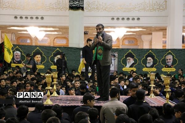 اجتماع نوجوانان فاطمی «از قم تا قدس» در حرم حضرت معصومه(س)