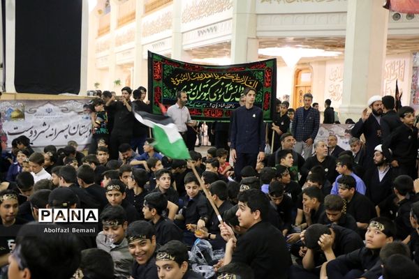 اجتماع نوجوانان فاطمی «از قم تا قدس» در حرم حضرت معصومه(س)