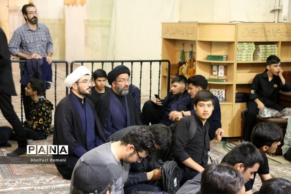 اجتماع نوجوانان فاطمی «از قم تا قدس» در حرم حضرت معصومه(س)
