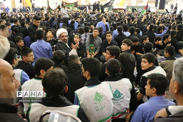 اجتماع نوجوانان فاطمی «از قم تا قدس» در حرم حضرت معصومه(س)