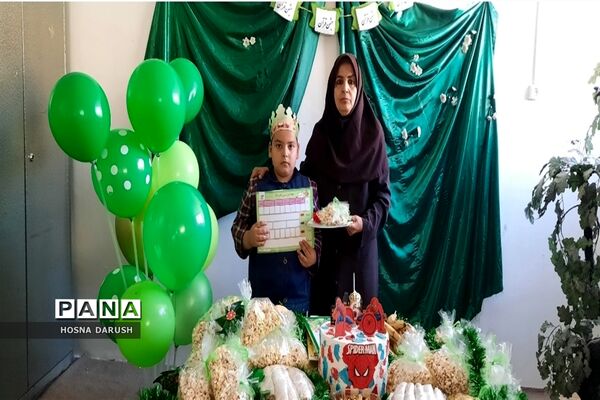 جشن قرآن  دانش‌آموزان  کلاس اولی دبستان سرافراز ناحیه ۷ در مشهد