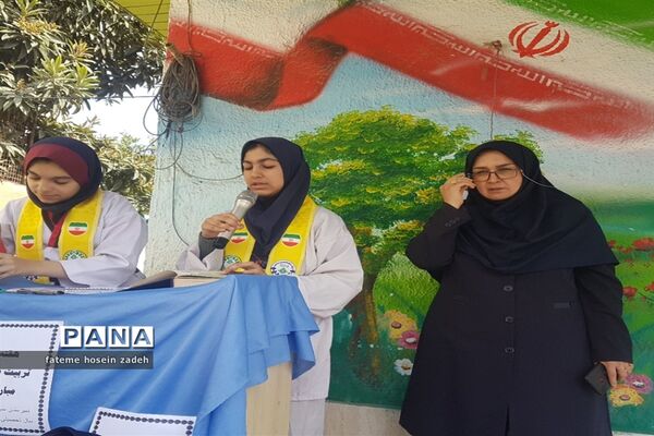 گرامیداشت هفته تربیت‌بدنی در دبیرستان سید صمد حسینی قائمشهر