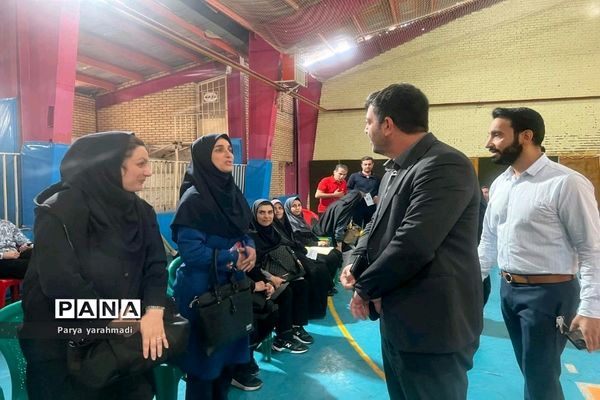 همایش دبیران تربیت‌بدنی در سالن حضرت رقیه (س) شهرستان ورامین