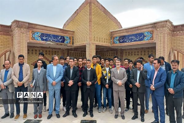 مراسم عطر افشانی گلزار شهدای شهرستان فاروج