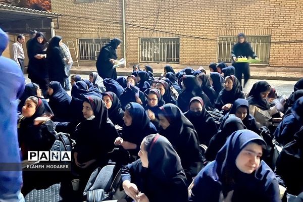 کارگاه آموزشی آشنایی با نجوم  و رصد ماه و صور فلکی در پژوهش‌سرای دانش‌آموزی کاوش کهریزک