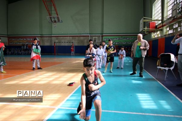 افتتاحیه المپیادورزشی درون مدرسه‌ای دبستان پسرانه علوی منطقه ۱۳