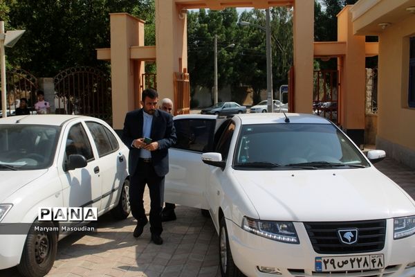 تجلیل از خانواده شهدا، فعالان حوزه تربیت‌بدنی و مدال‌آوران مسابقات ورزشی کشوری در بوشهر