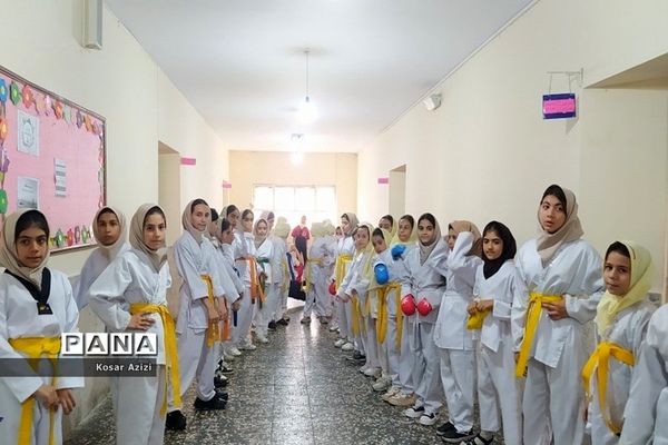 افتتاحیه المپیاد ورزشی درون مدرسه‌ای در شهریار