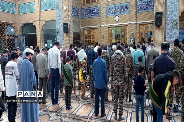 میز خدمت در نماز جمعه شهر اندیشه