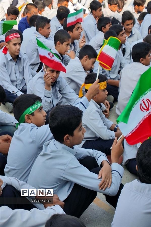 حمایت دانش‌آموزان عشایری از کوکان غزه