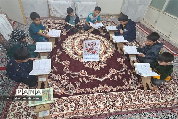 جلسه قرآن دانش‌آموزان اشکذری برای کودکان فلسطینی