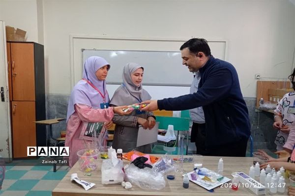 کارگاه آموزشی «استم »با رویکرد پرورش مهارت‌های تفکر و خلاقیت در اسلامشهر