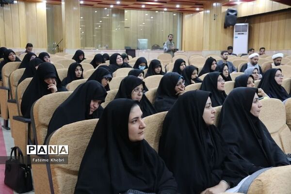 برگزاری دوره آموزشی جهاد تببین با حضور فرهنگیان شهرستان مهریز