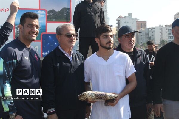 همایش پیاده‌روی خانوادگی در سرخ رود