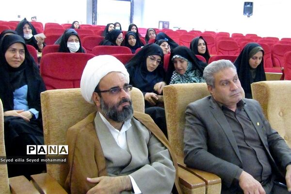 دیدار مدیران و معاونان پرورشی با امام‌جمعه قیامدشت
