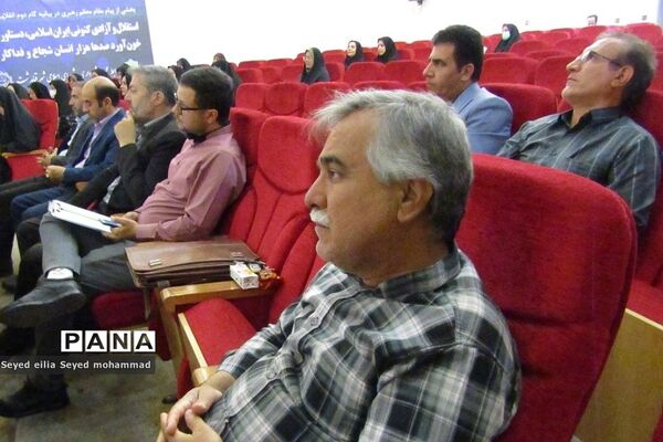 دیدار مدیران و معاونان پرورشی با امام‌جمعه قیامدشت