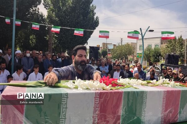 راهپیمایی مردم قرچک به‌مناسبت سالروز قیام خونین ۱۵ خرداد