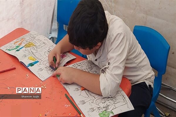 حضور دانش‌آموزان  و خبرنگاران شهر جوادآباد در مراسم ارتحال امام خمینی (ره)