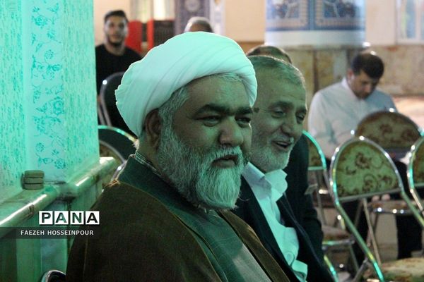محفل شعر آیینی امام رضایی در امامزاده حضرتین