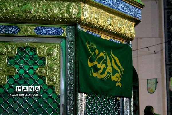 محفل شعر آیینی امام رضایی در امامزاده حضرتین