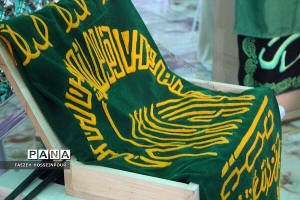 محفل شعر آیینی امام رضایی در امامزاده حضرتین