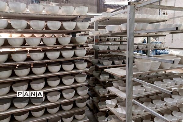 بازدید اعضای بسیج شهید مفتح از کارخانه شهرستان قرچک