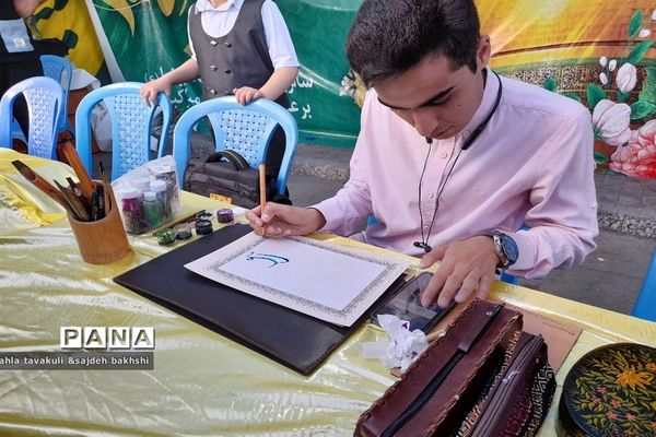 جشن باشکوه خانوادگی در جوار آقا علی ‌بن موسی الرضا (ع) با حضور پرشور مردم در مشهد مقدس