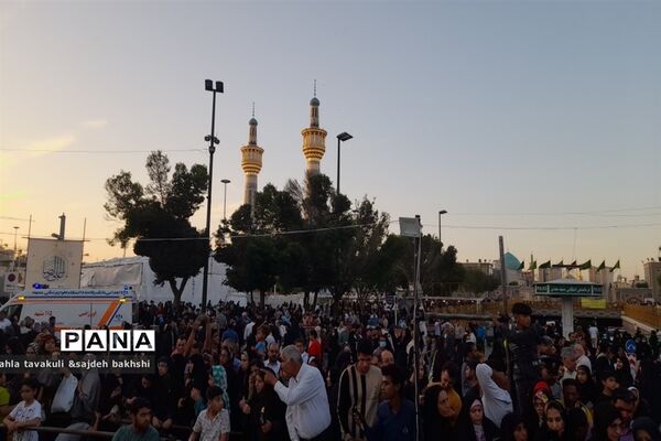 جشن باشکوه خانوادگی در جوار آقا علی ‌بن موسی الرضا (ع) با حضور پرشور مردم در مشهد مقدس