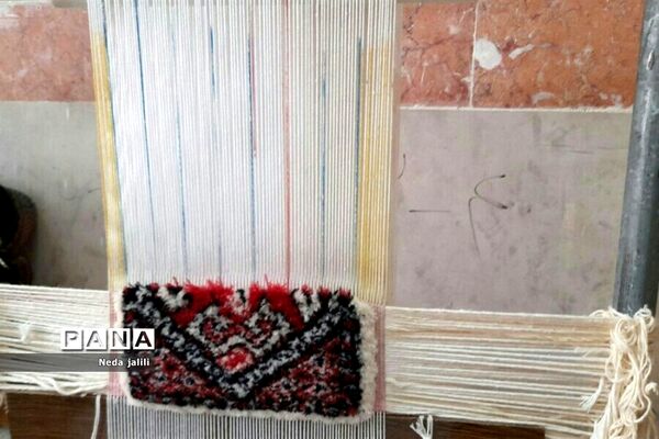 برگزاری کلاس های قالیبافی در کانون ملائک شهرستان قرچک  لید